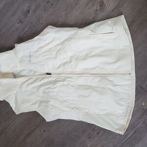Columbia vest